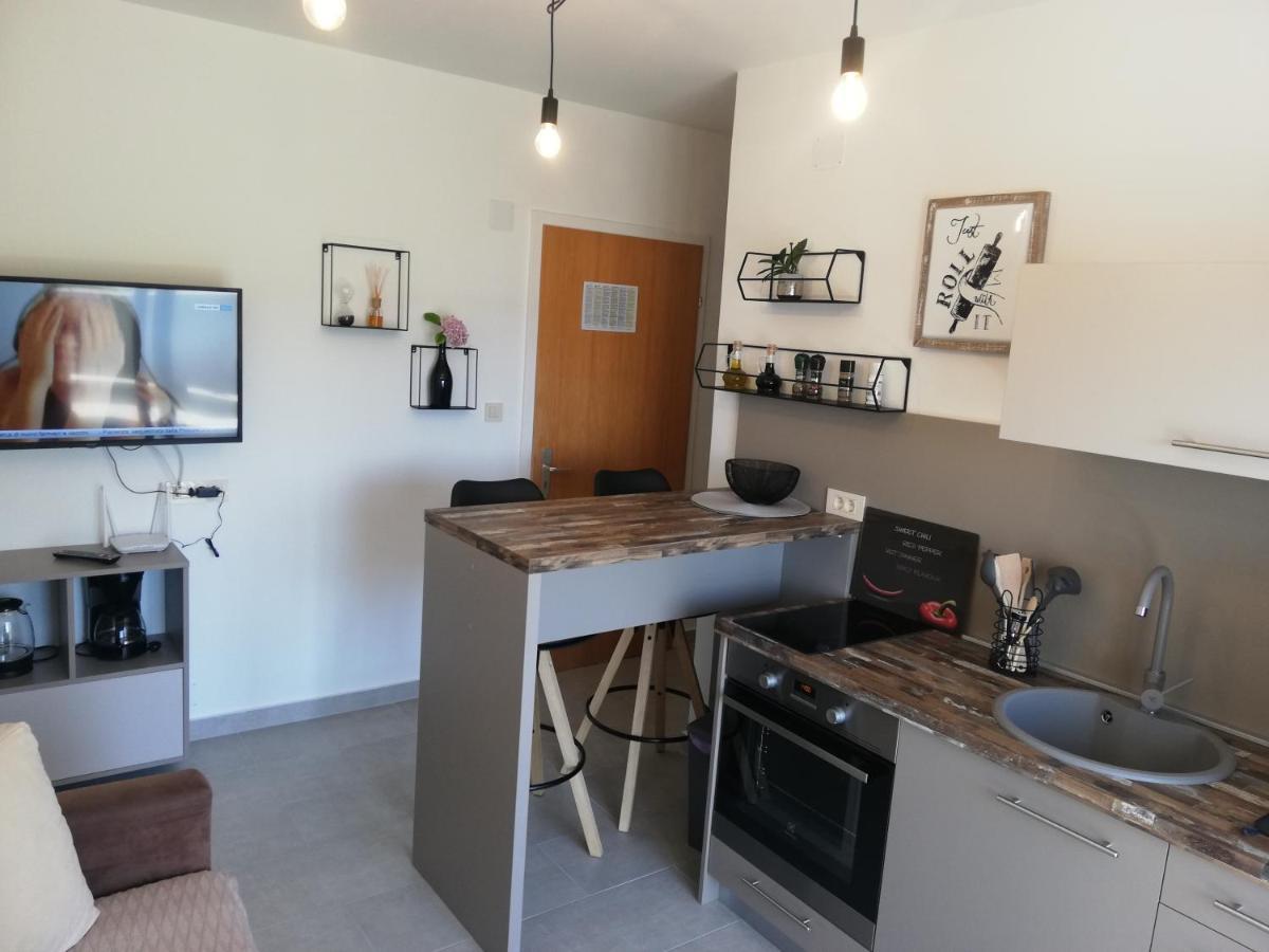 Riviera Rooms And Apartments Palit Quarto foto
